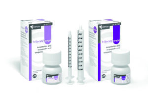 Envase y jeringas de Trilorale para tratamiento de Cushing en perros.