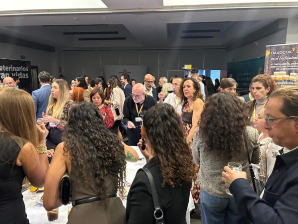 Asistentes en la celebración del 10º aniversario de VetPartners en Madrid.