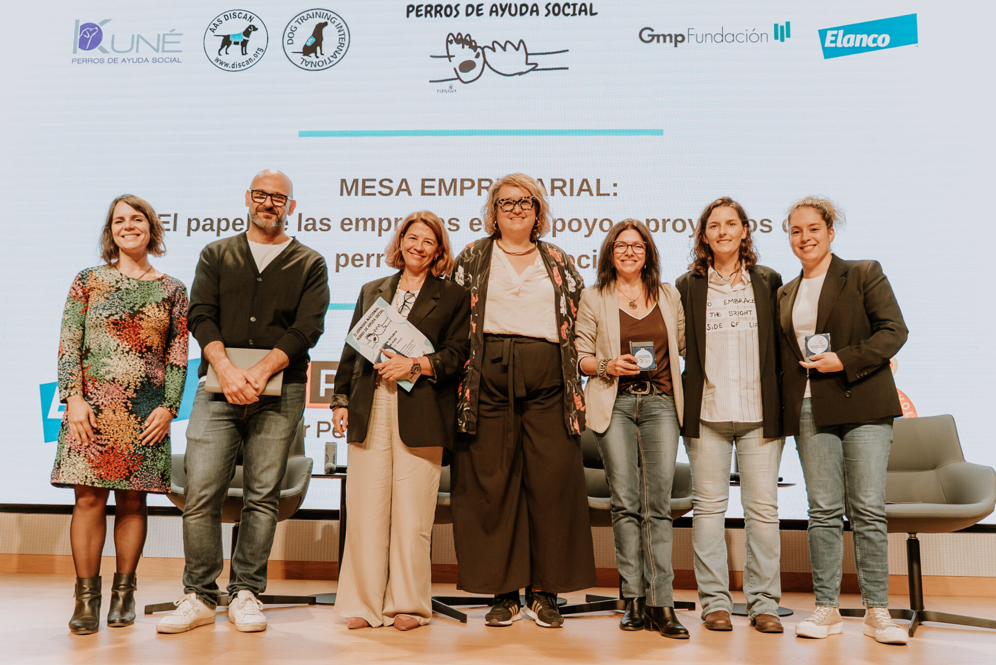 Elanco participa en la II Jornada Nacional Perros de Ayuda Social