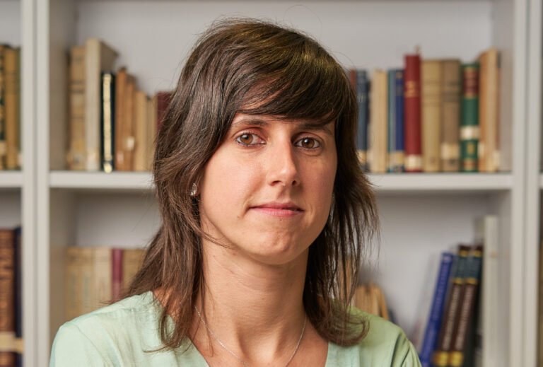 Lucía Vicente Vicente, veterinaria clínica y vocal de pequeños animales del Colegio Oficial de Veterinarios de Salamanca.