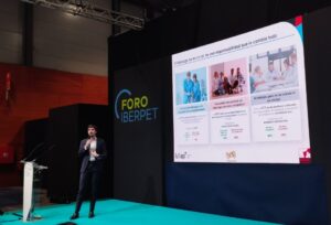 Nicolás Santamaría, socio-director en Lukkap, presentó el I Índice de medición de la experiencia en el sector veterinario en España.