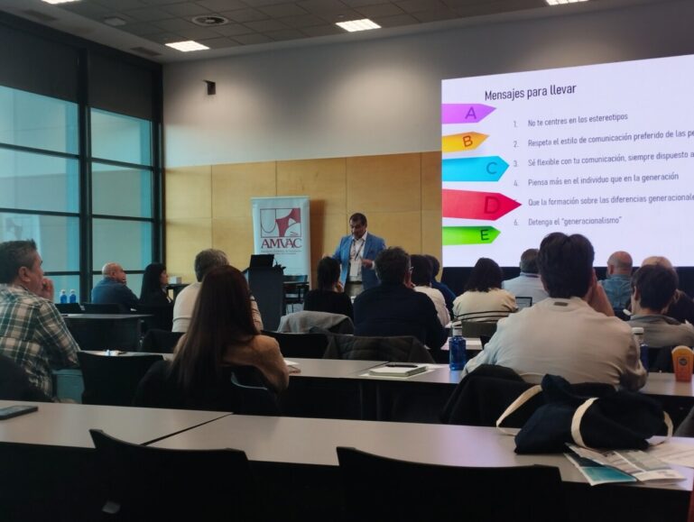 Las conferencias de Iván López durante el Congreso de Gestión Empresarial trataron sobre gestión del talento. 