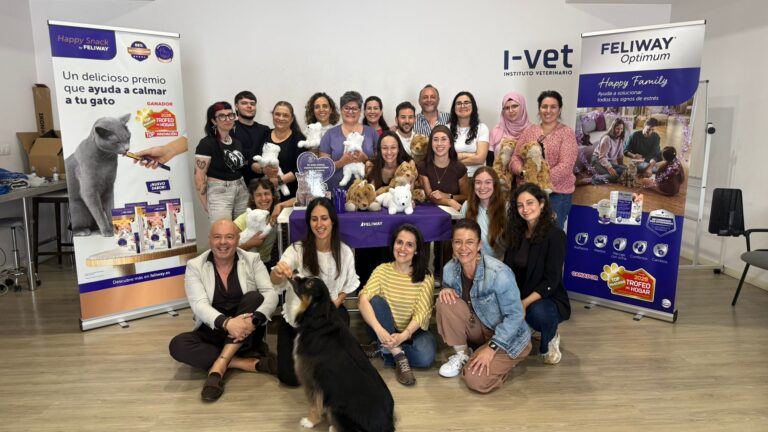 Veterinarios participantes en el curso Intensivo de Comportamiento Clínico de Ceva Salud Animal