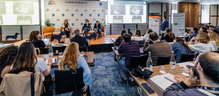 Conferencia sobre cardiología veterinaria en la primera edición de Cardioiberia de Ceva Salud Animal