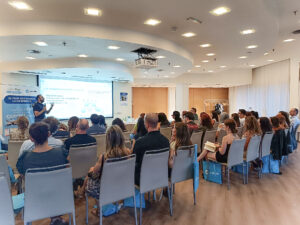 Asistentes en Barcelona de una conferencia dentro de la ComPet Experience de Calier