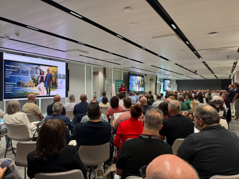 Presentación de Nobivac en un evento de salud animal